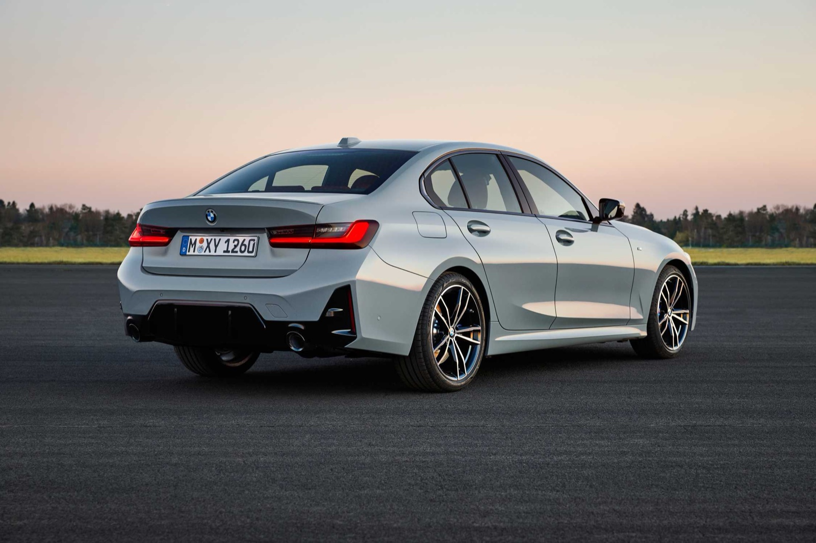 320i 썸네일 3